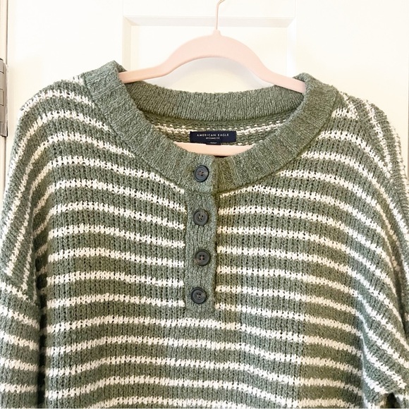 American Eagle Striped Jegging Fit Green Knit Sweater Medium - Picture 3 of 7